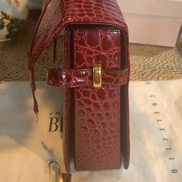 Francesco Biasia Italy red crocodile embossed leather satchel bag - Picture 4 of 8